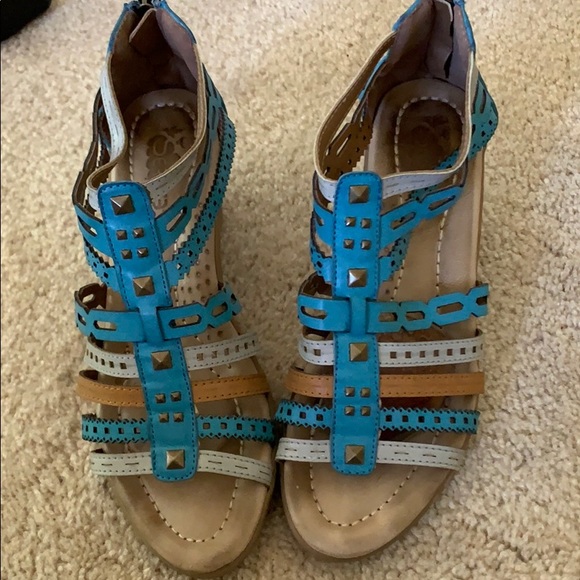 Serene island sandals. Some wear, otherwise comfy - Picture 1 of 7